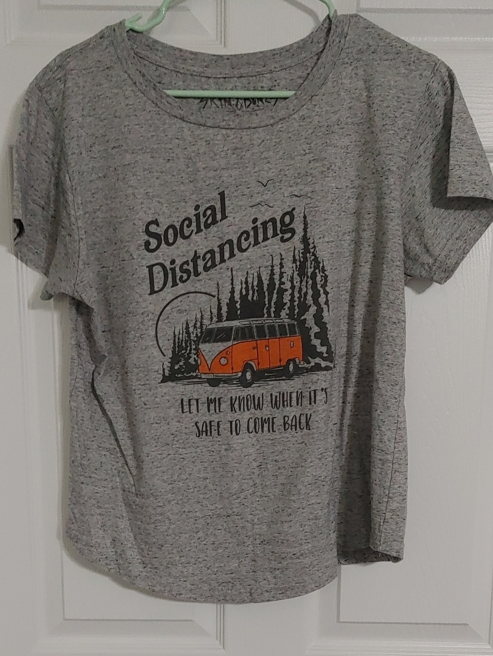 Gray Graphic Tee with Orange Van - "Social Distancing" Best Fit LG-XL Casual